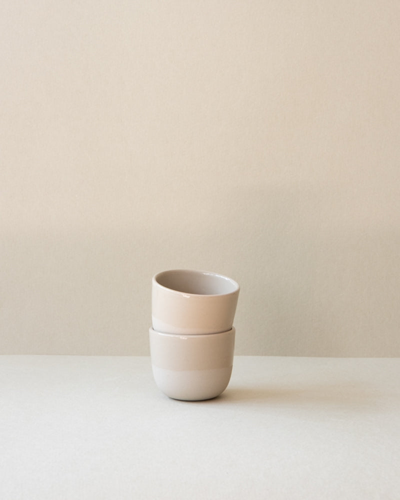 BASIC CUP SMALL · almond