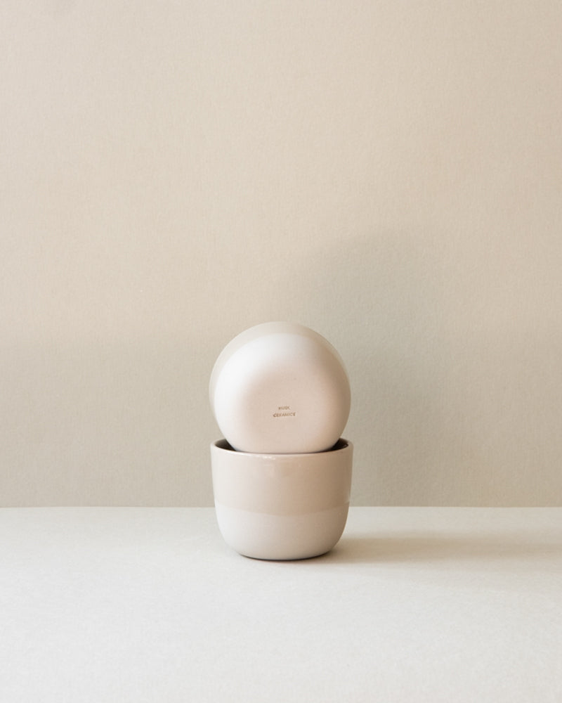 BASIC CUP MEDIUM · almond