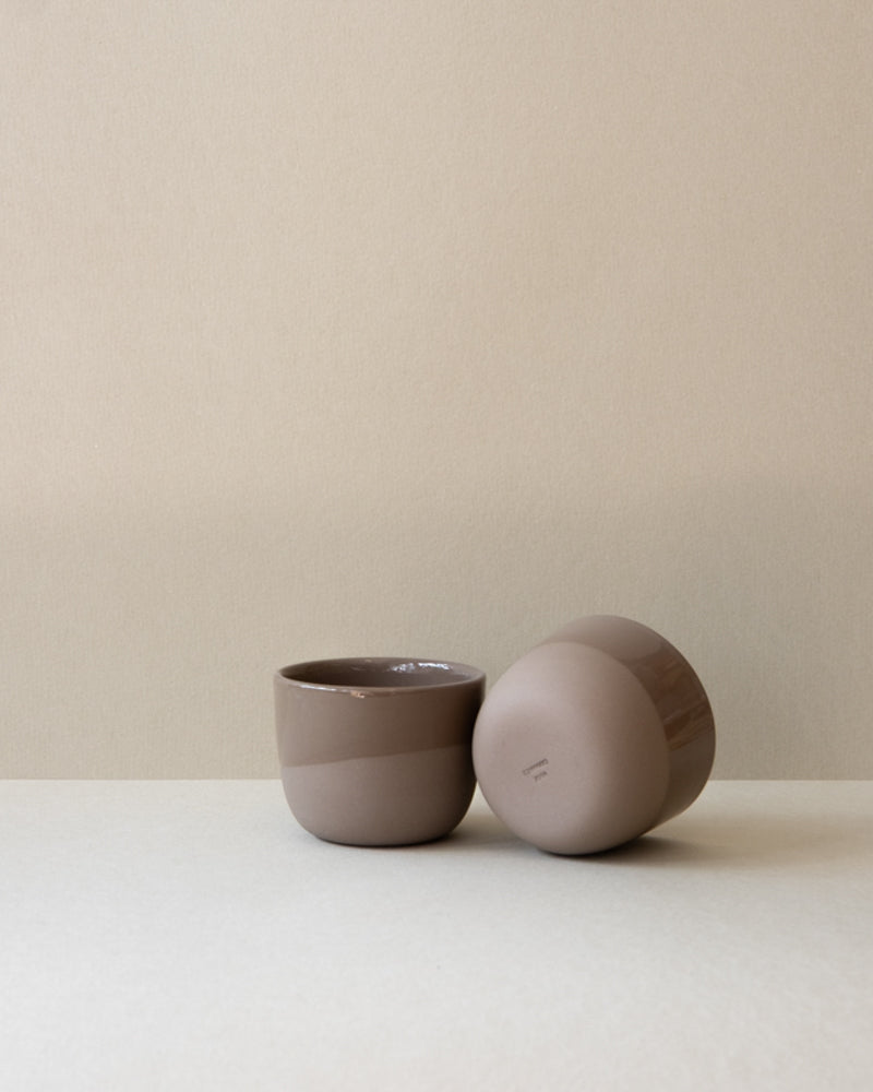 BASIC CUP MEDIUM · hazelnut