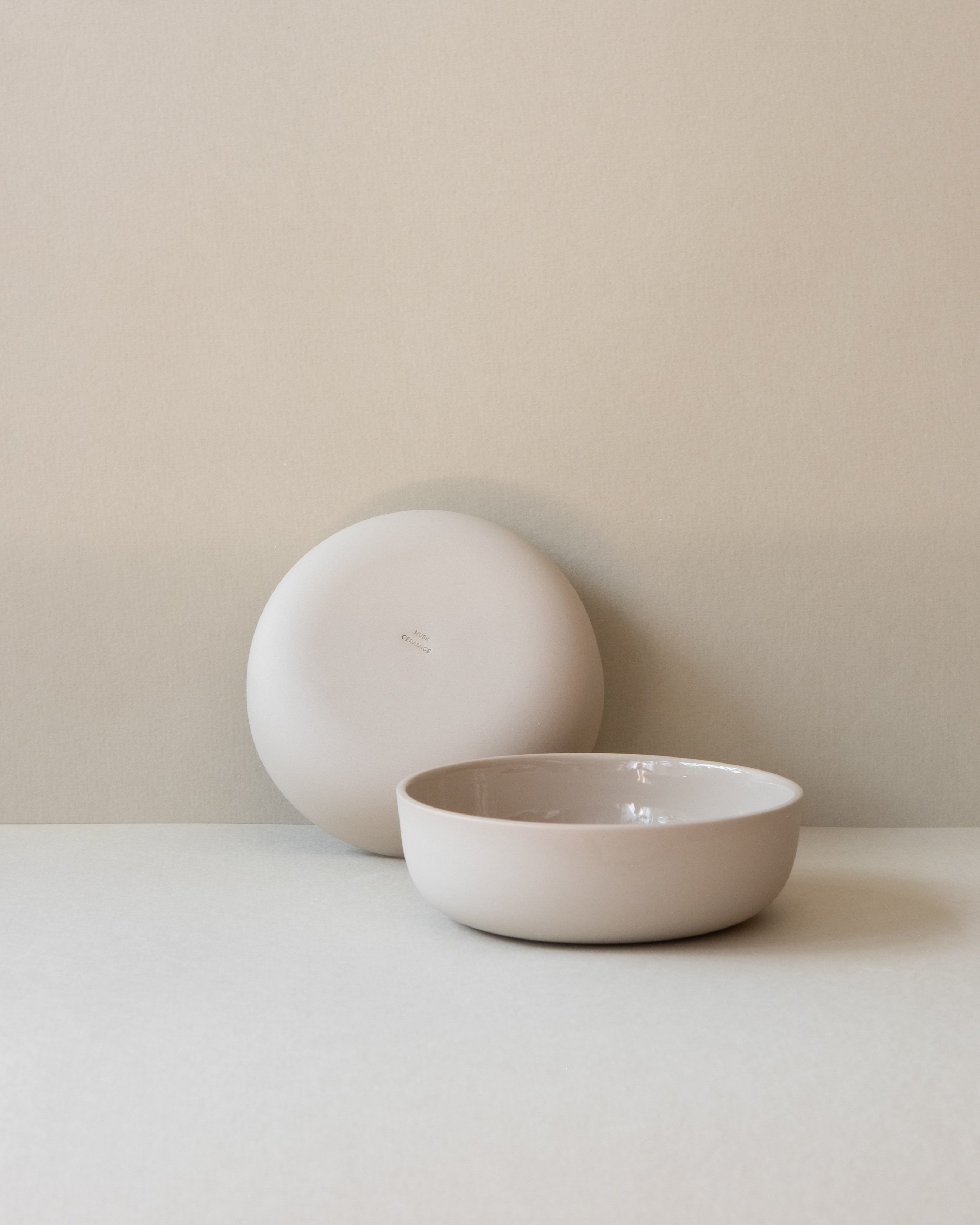 MOON SMALL · almond