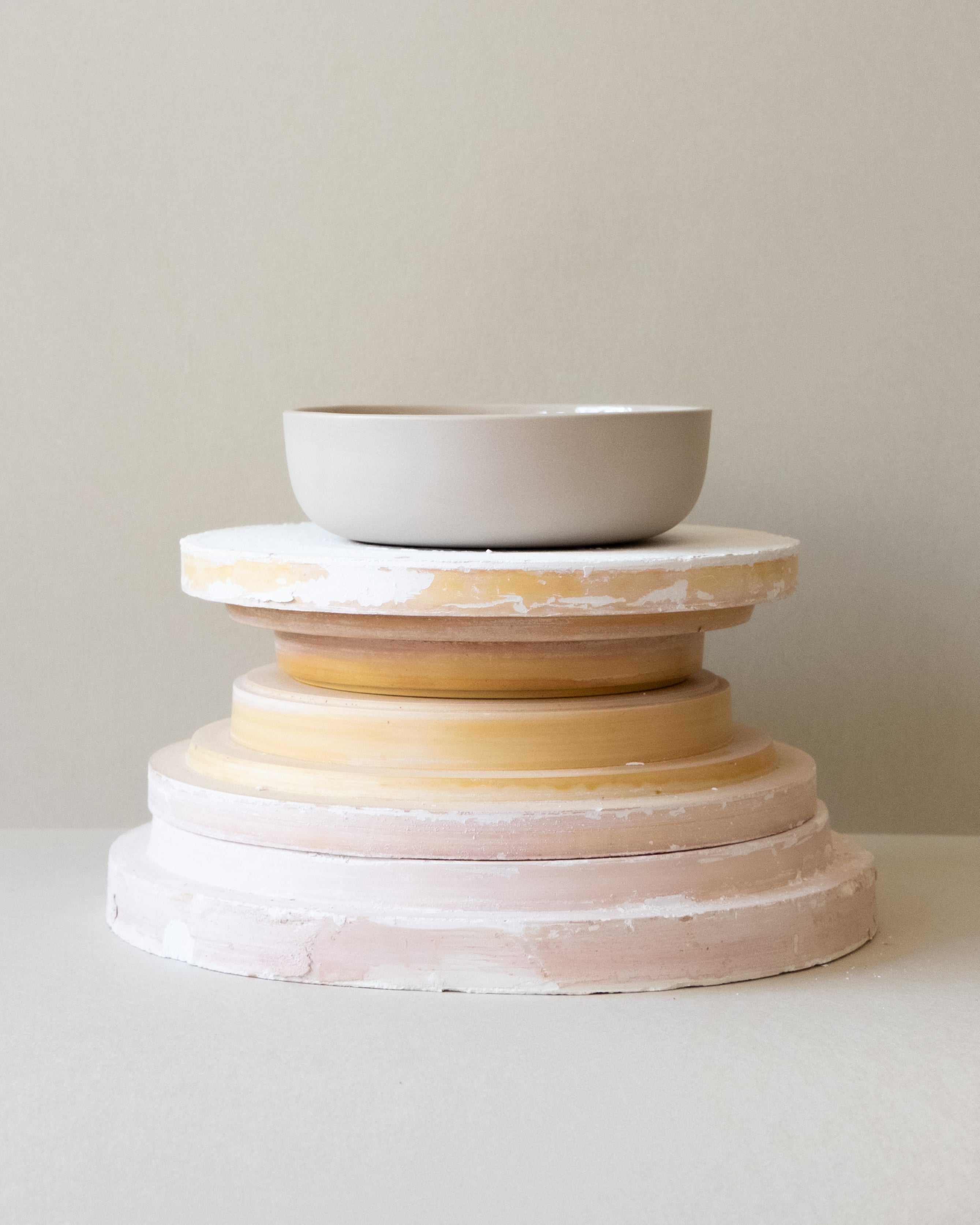 MOON SMALL · almond