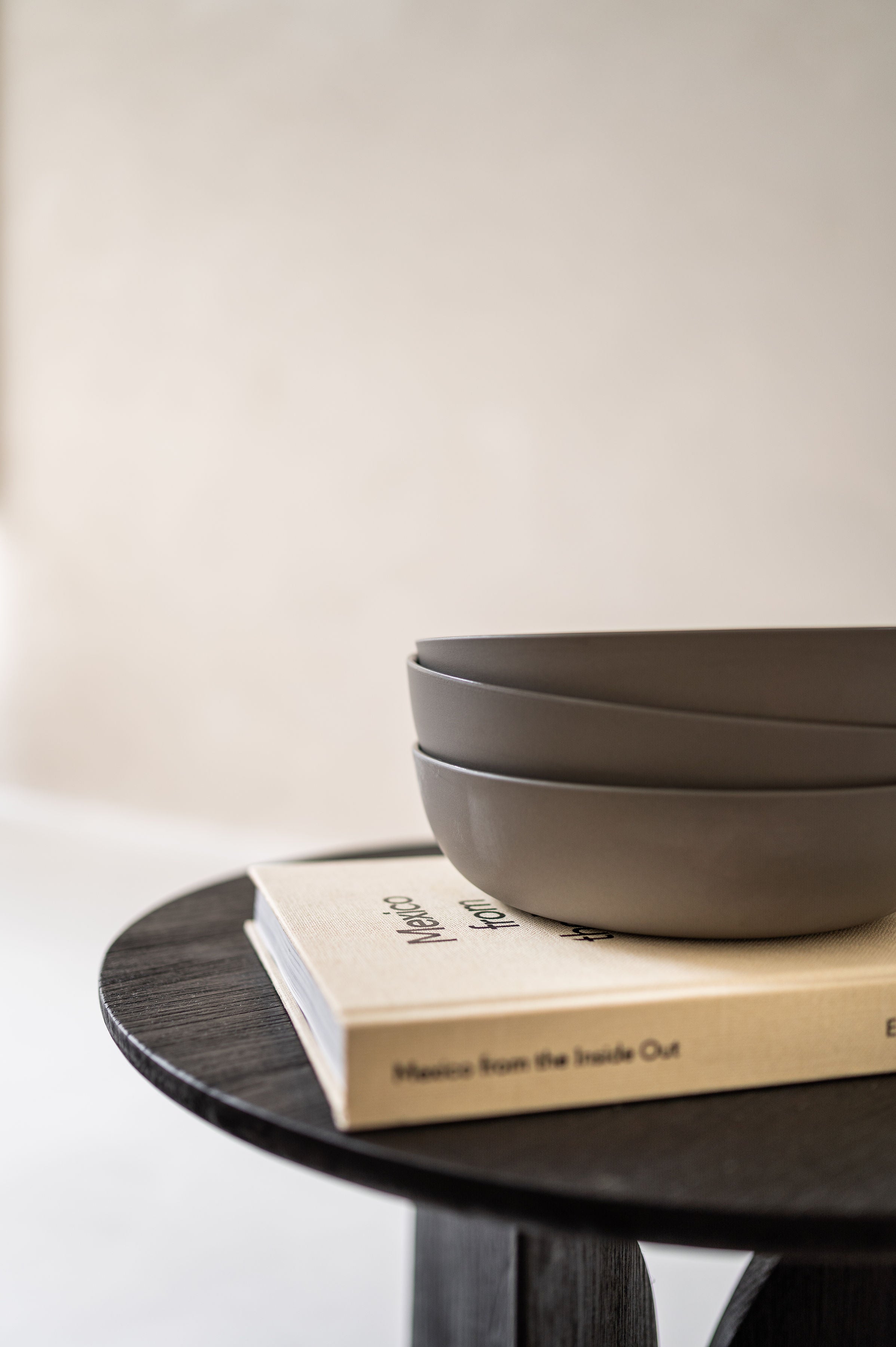 PLATO BOWL MEDIUM  · Moss